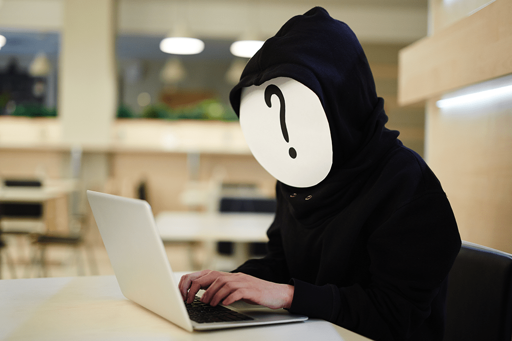 job_scam_warning_signs-min
